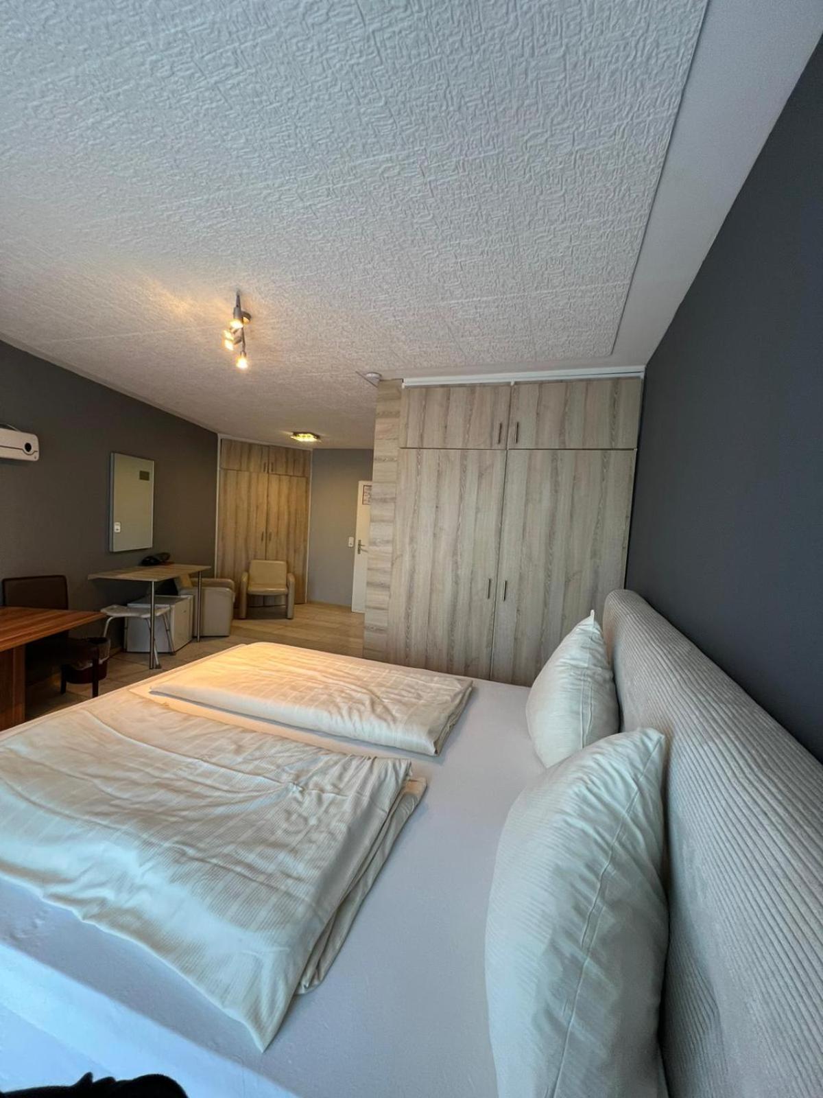 Hotel Hafez Bad Salzuflen Esterno foto