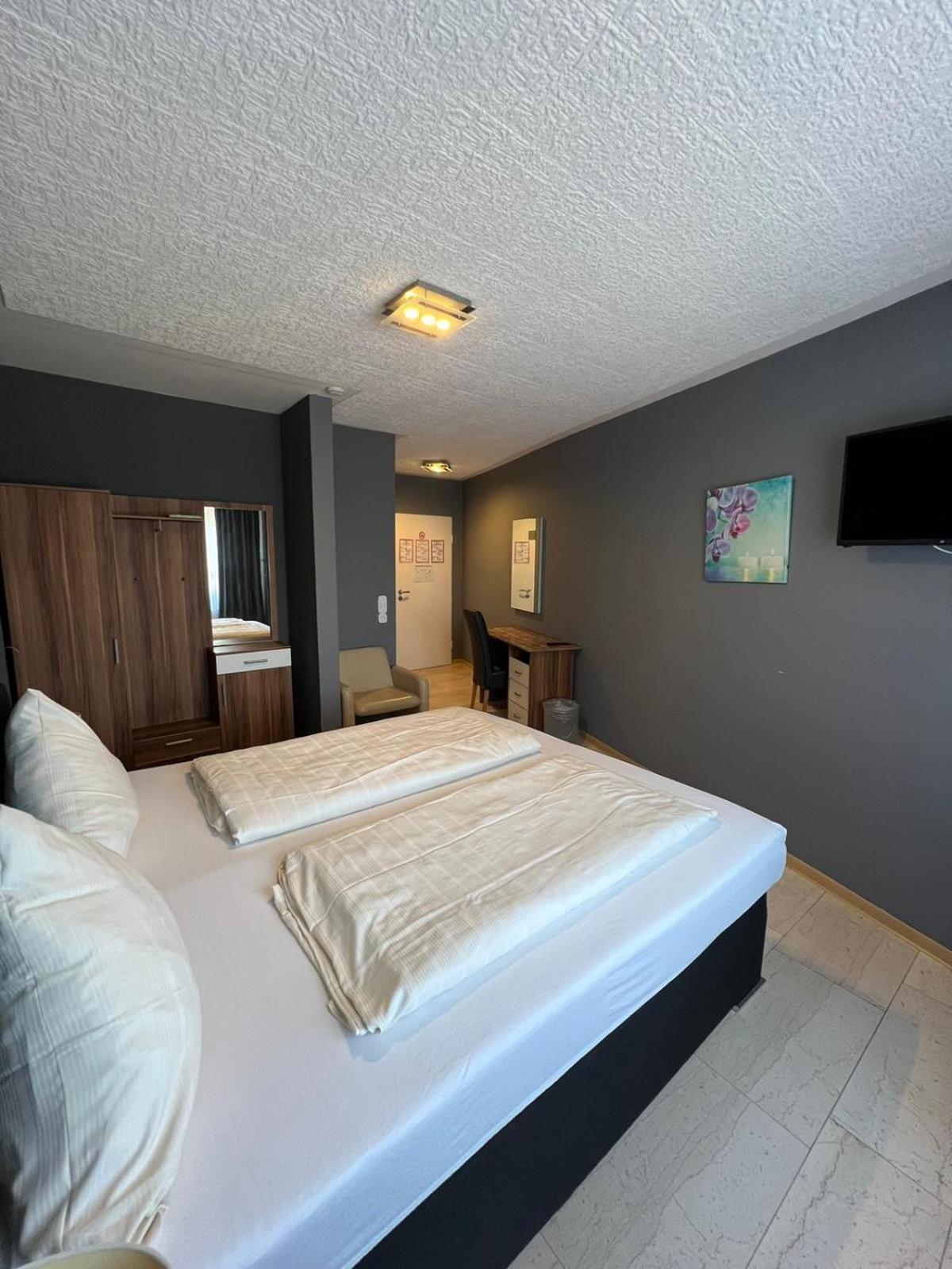 Hotel Hafez Bad Salzuflen Esterno foto