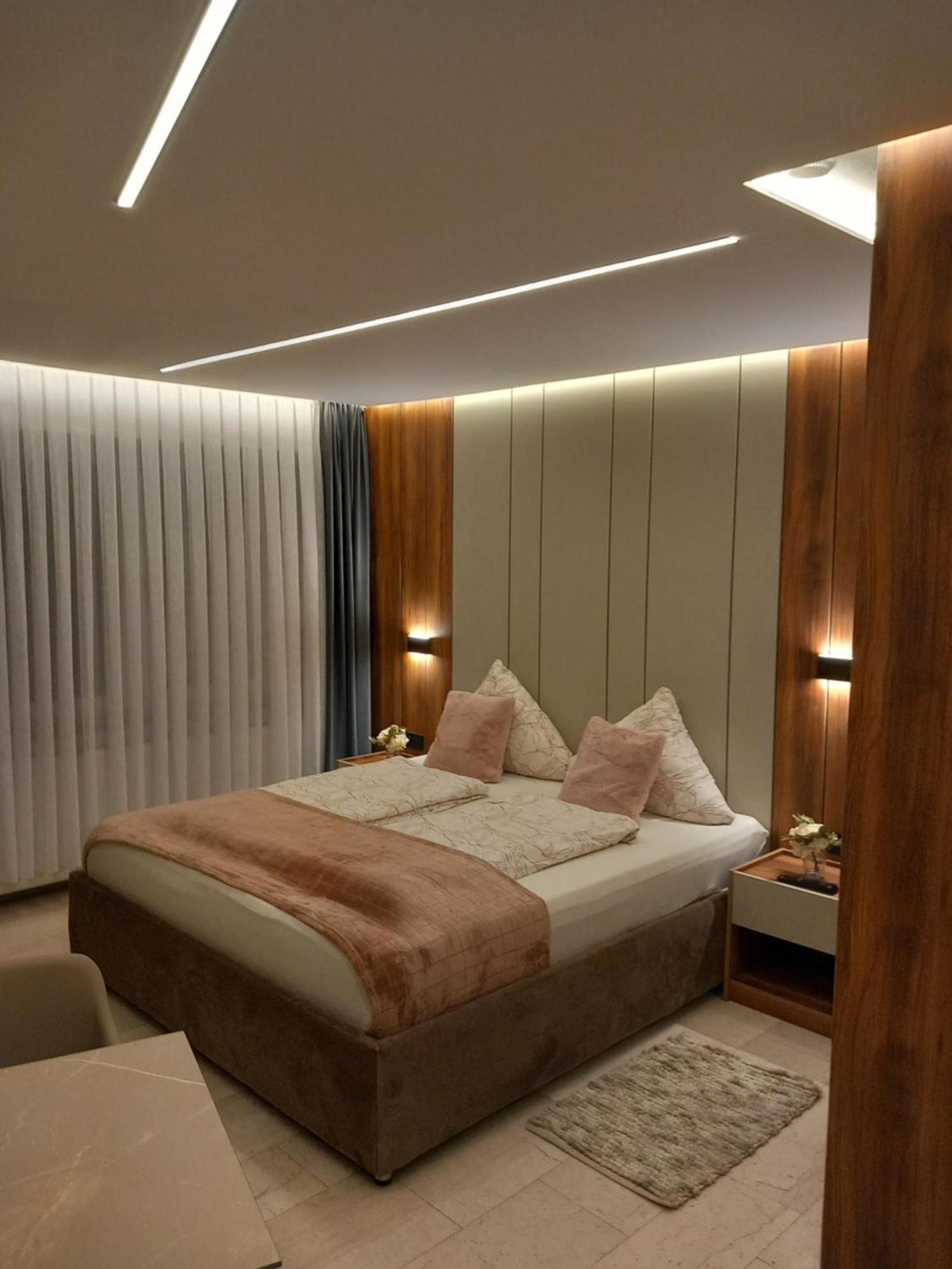 Hotel Hafez Bad Salzuflen Esterno foto