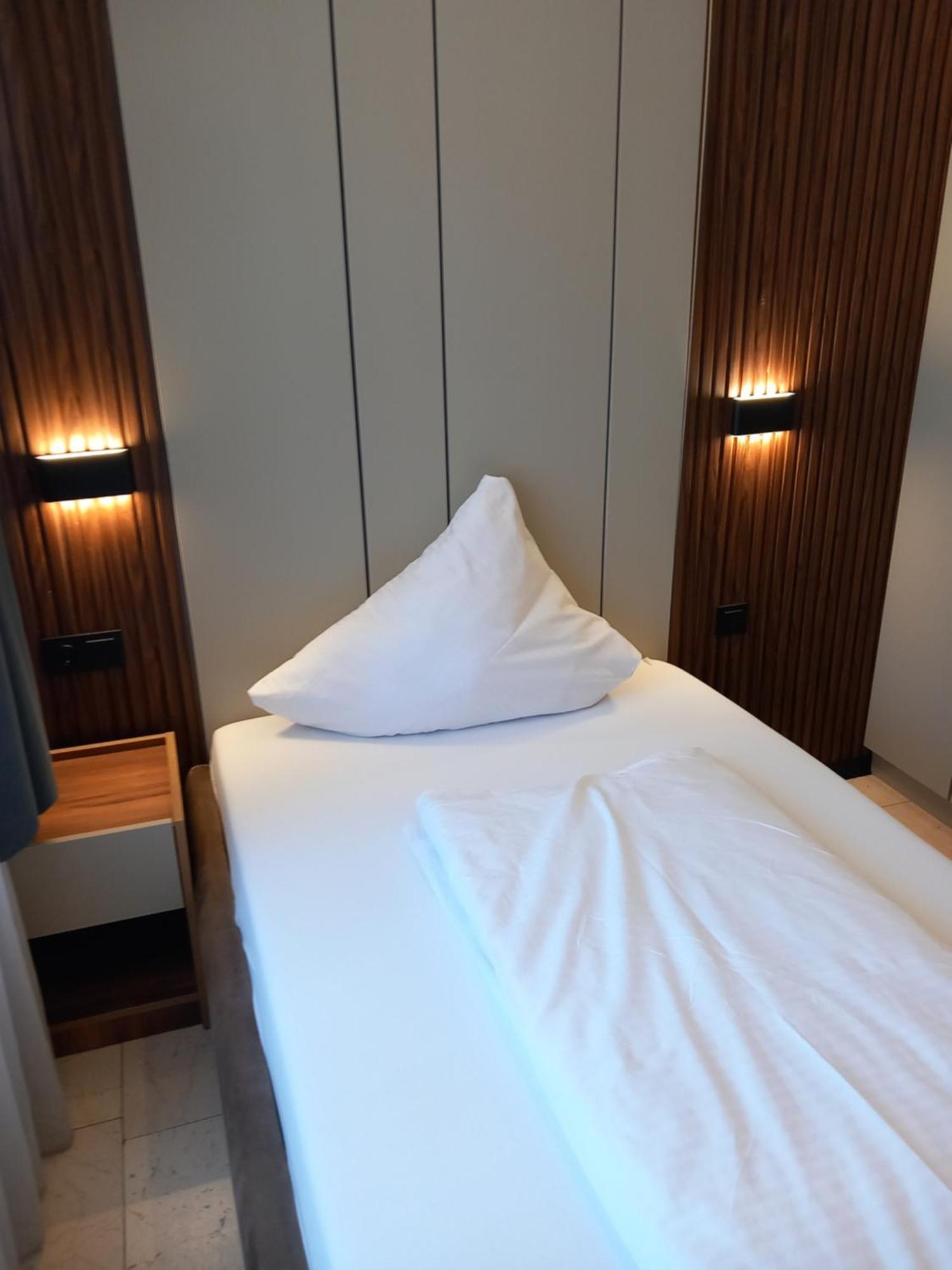 Hotel Hafez Bad Salzuflen Esterno foto